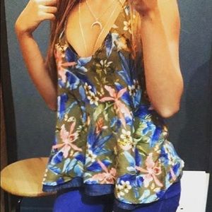 Floral top